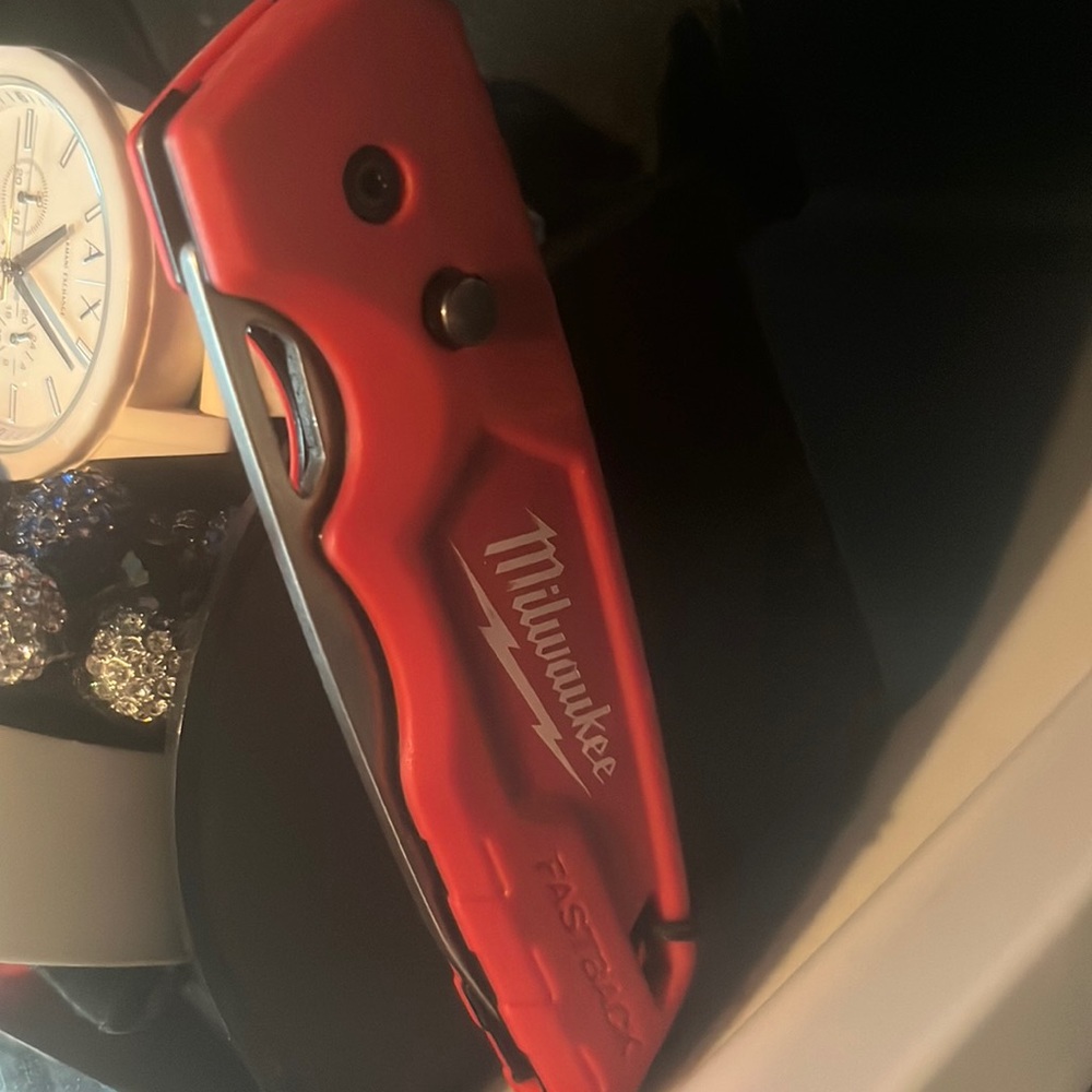 Milwaukee knife